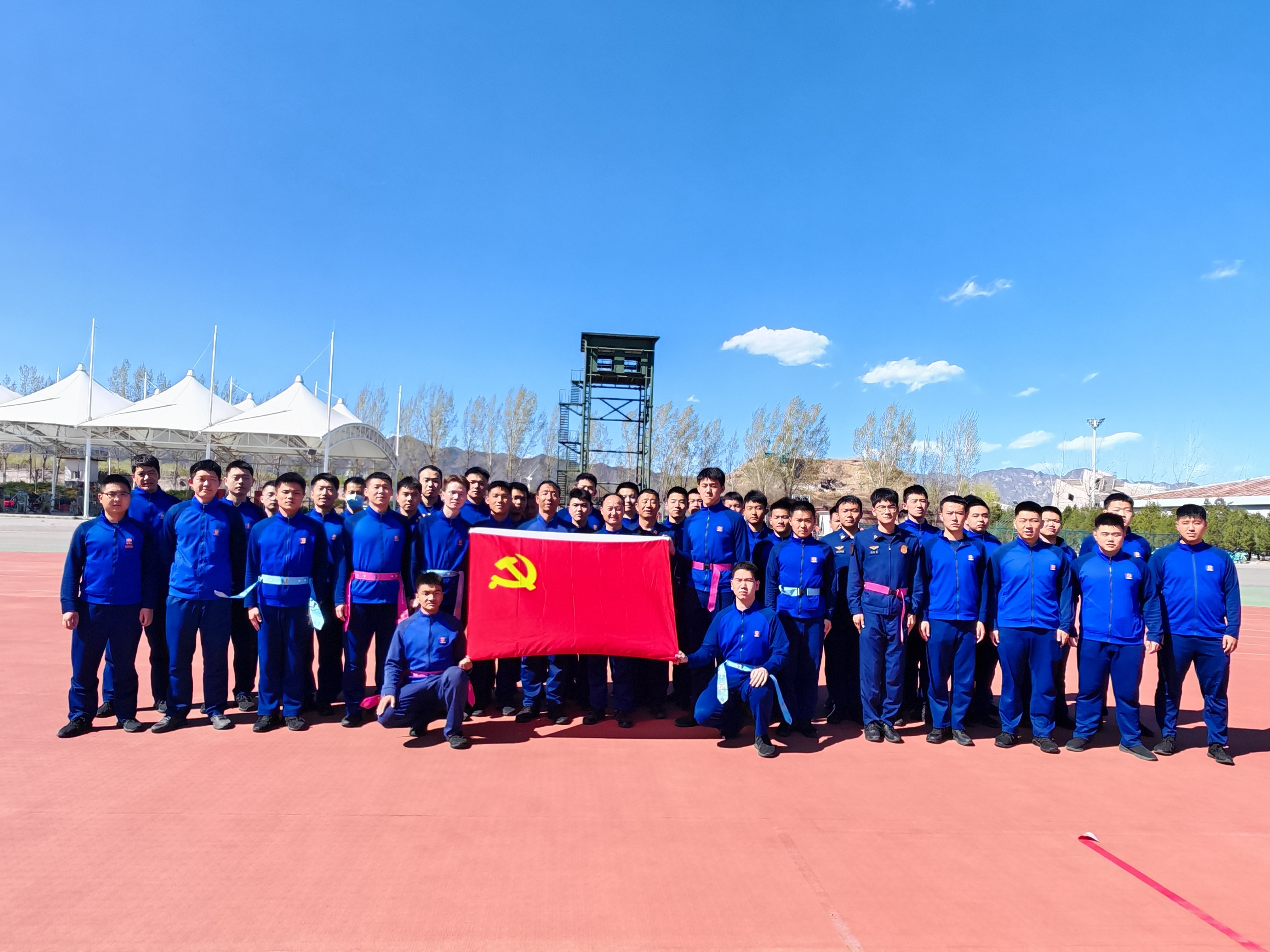 图1.jpg