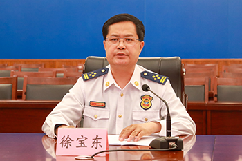 学院党委书记,政治委员徐宝东以"百年奋斗谋复兴 勇毅前行兴伟业"为题